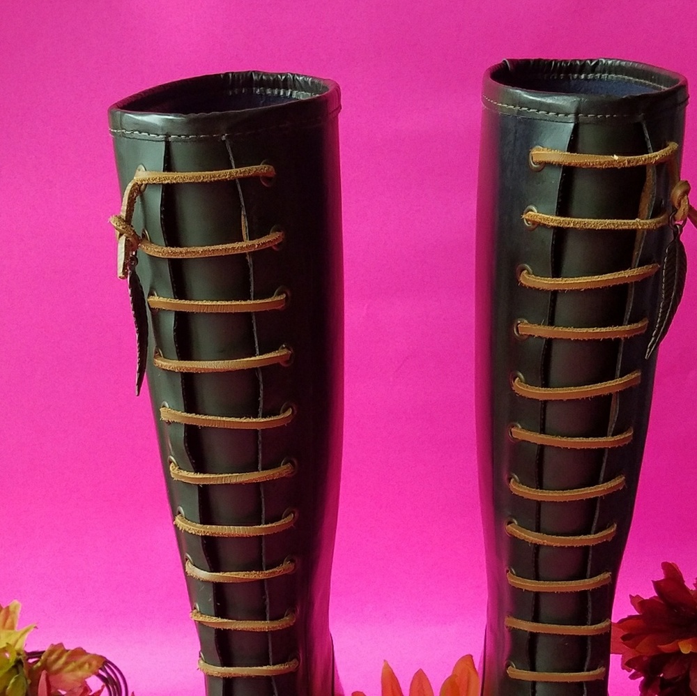 Lucky. Brand rain boots size 9 best offer welcome - Picture 3 of 8